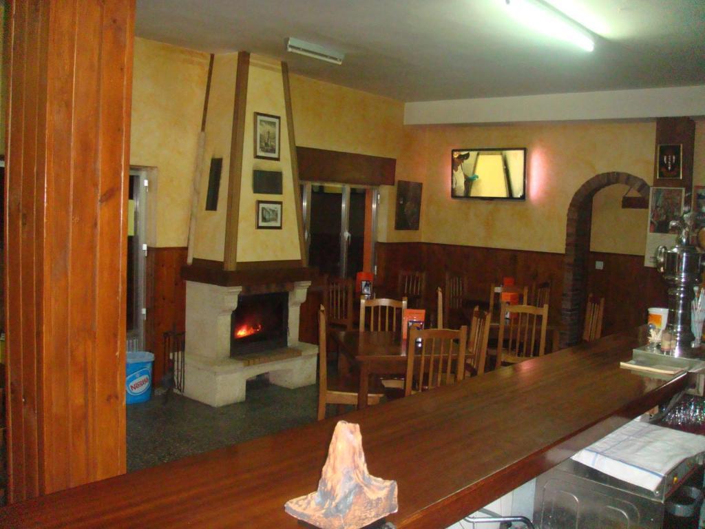 Hostal Понсебос Екстериор снимка
